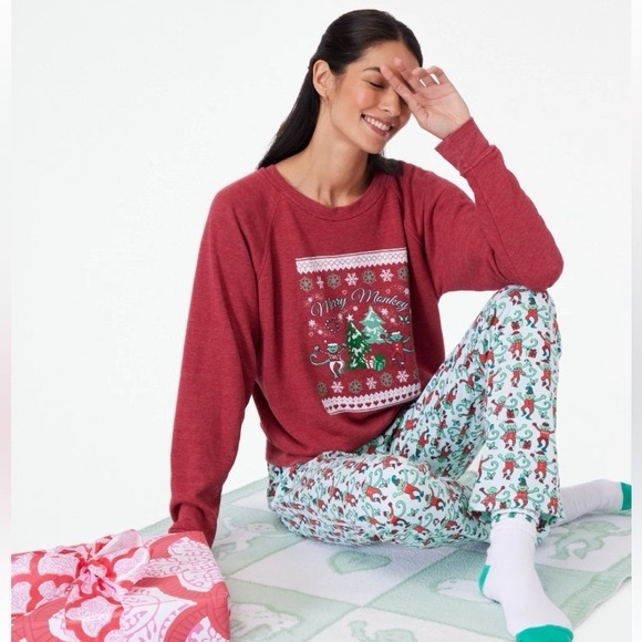 Roller Rabbit Red Cozy Top - Picture 1 of 3